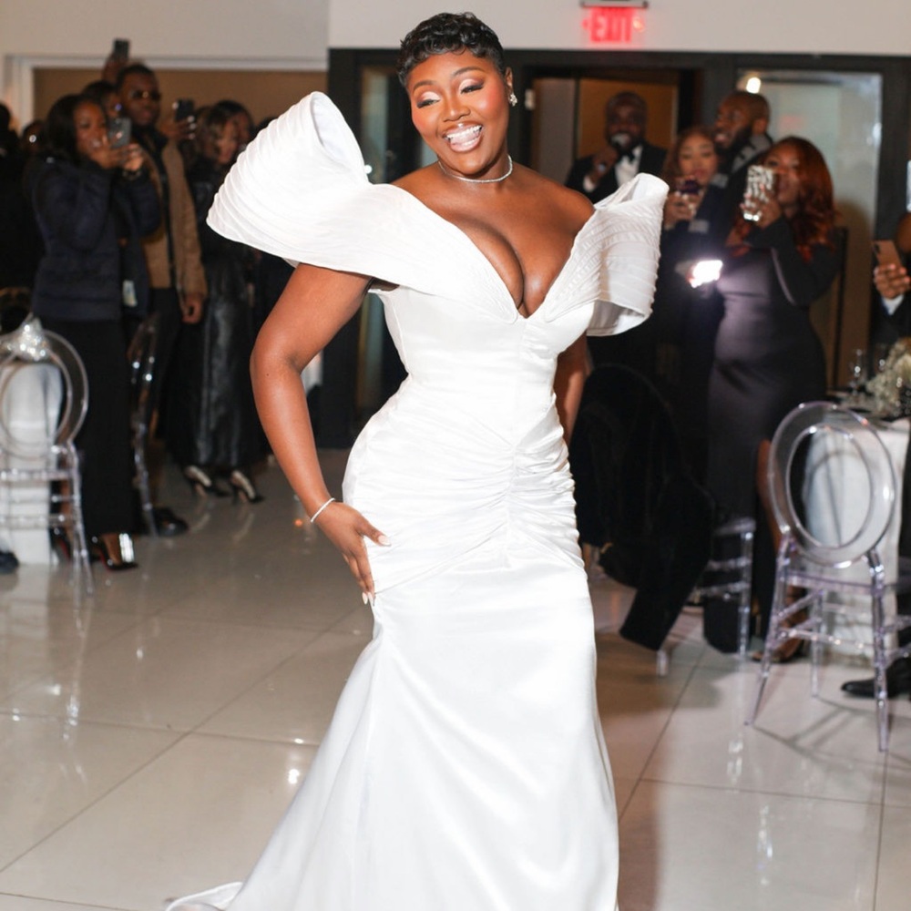 Elegant White Wedding Dress